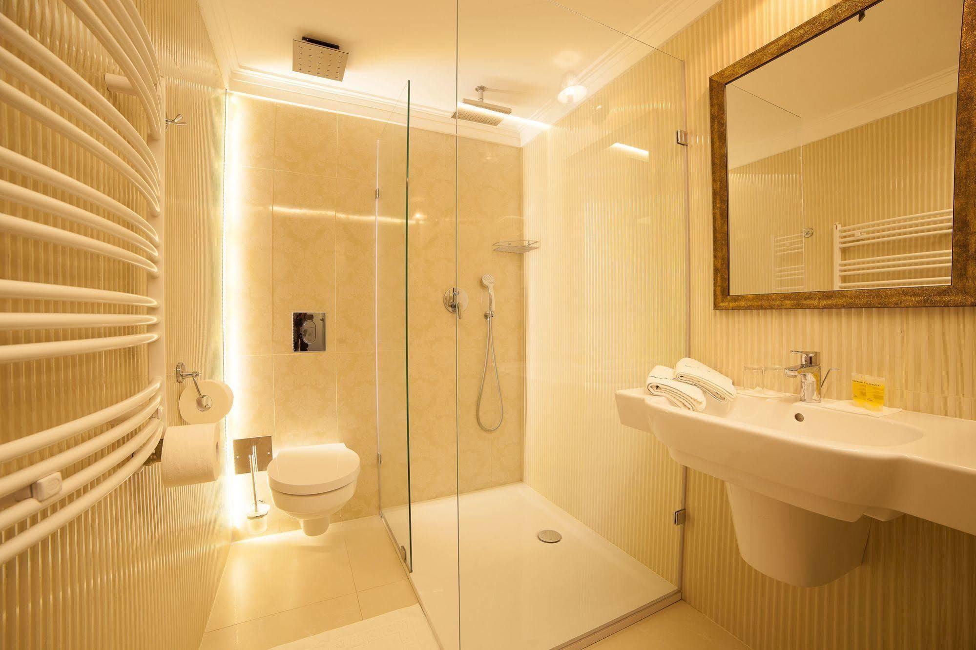 Hotel Lambert Medical Spa Ustronie Morskie Extérieur photo