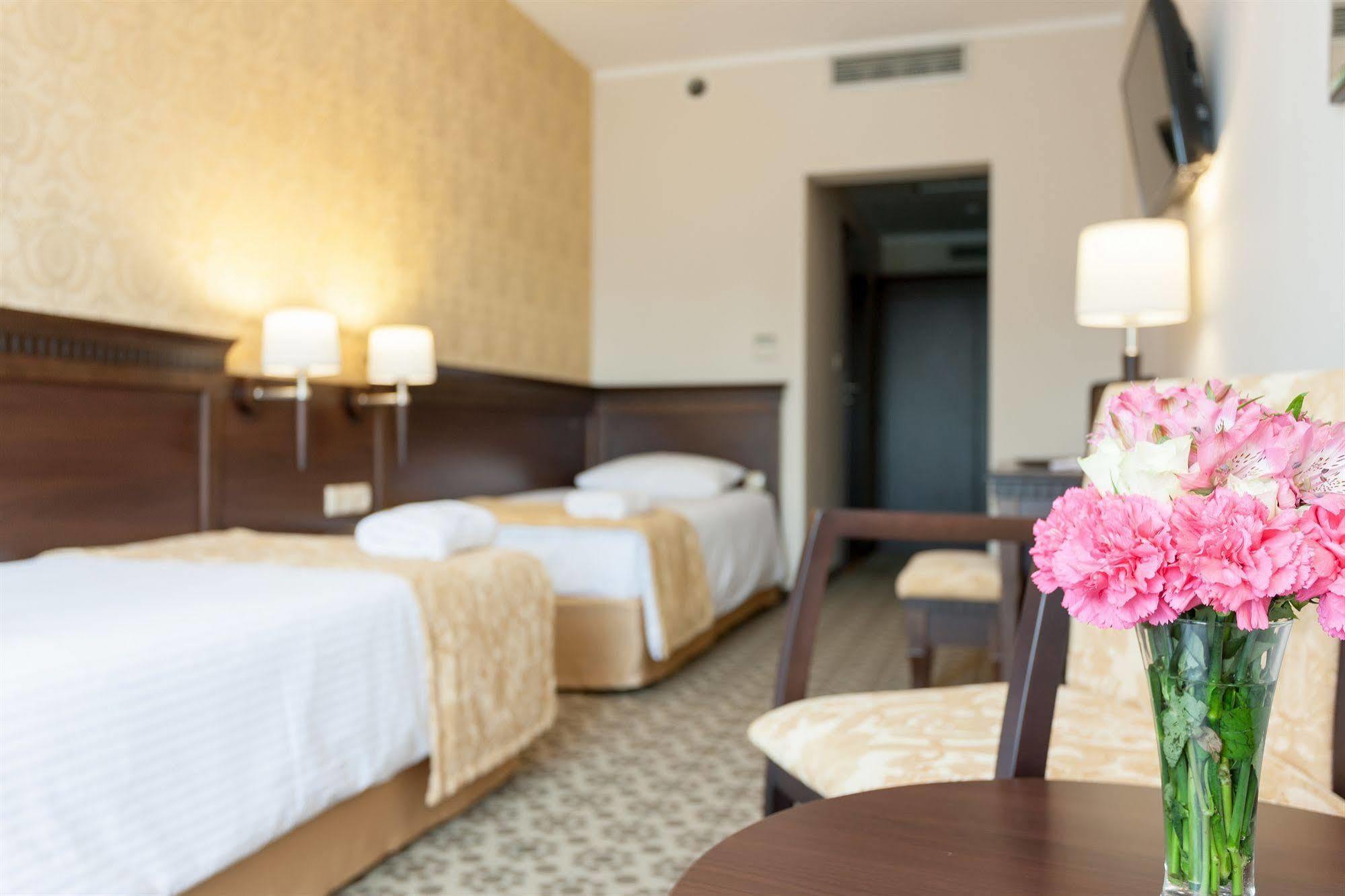 Hotel Lambert Medical Spa Ustronie Morskie Extérieur photo